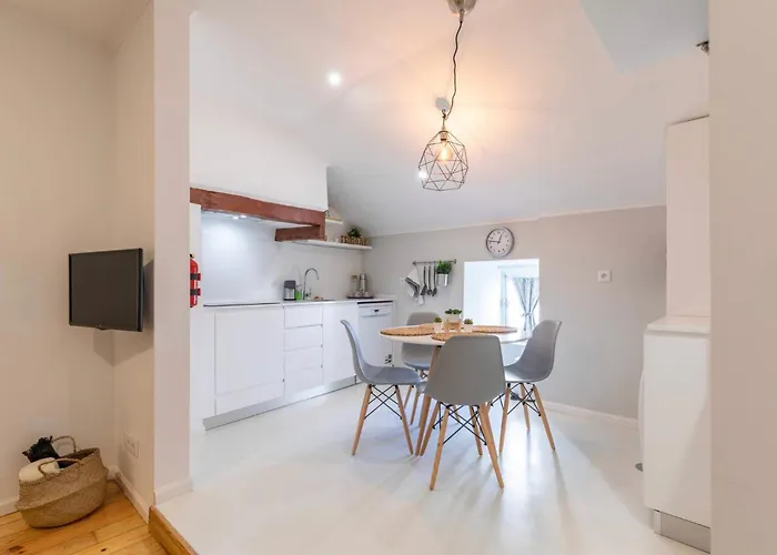 Alfama Historical Stylish 1 Br *